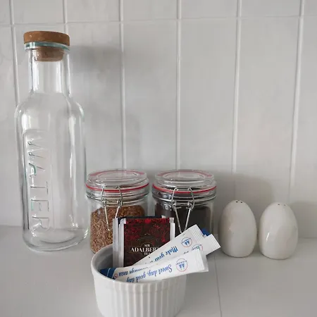 Kwiatkowskiego, Self Check-in, Parking *