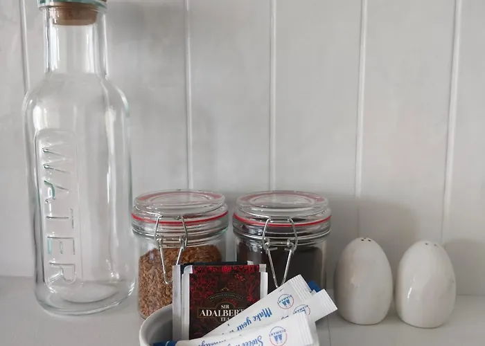 Kwiatkowskiego, Self Check-in, Parking *