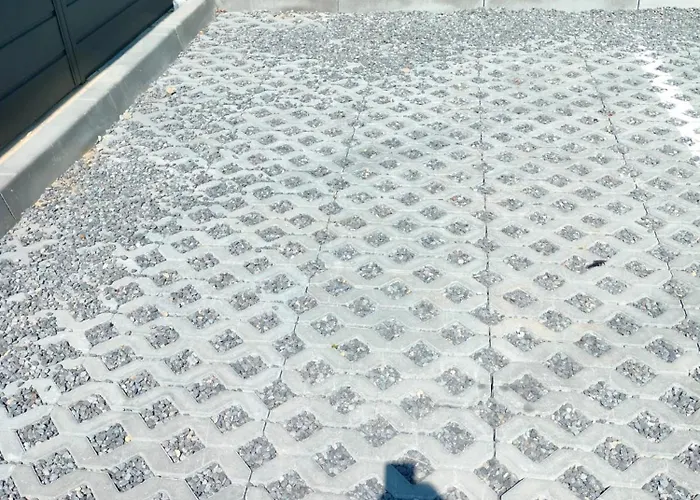 Kwiatkowskiego, Self Check-in, Parking Rzeszow